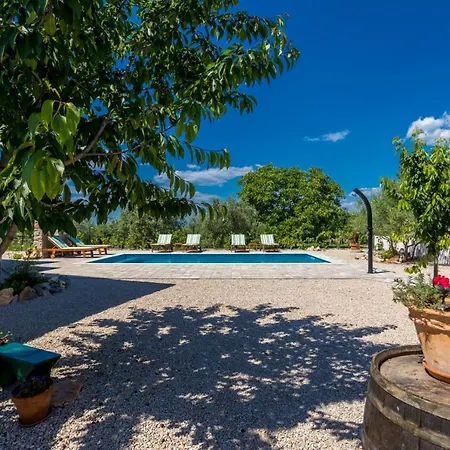 Adastra Villa Malinska